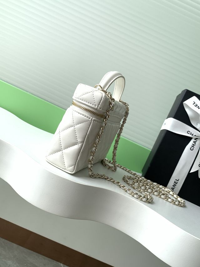 CC original lambskin vanity with chain AP4385 white