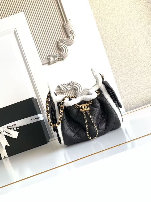 CC original lambskin 25 mini handbag AS5631 black&white
