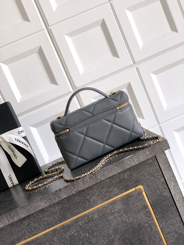 CC original grained calfskin vanity with chain AP4936 grey