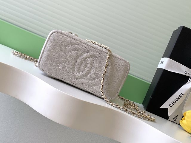 CC original grained calfskin vanity with chain AP4936 light grey