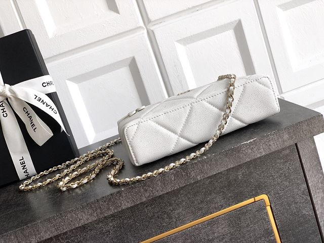 CC original grained calfskin vanity with chain AP4936 white