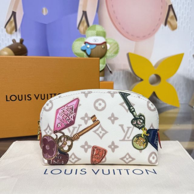Louis vuitton original coated canvas pochette cosmetique M28956
