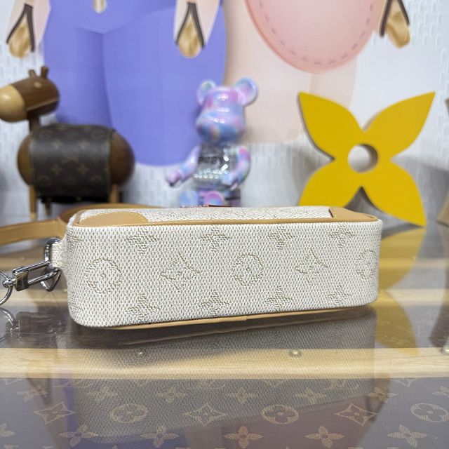 Louis vuitton original coated canvas trocadero wearable wallet M27155 white