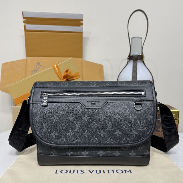 Louis vuitton original monogram eclipse courrier messenger bag M28630