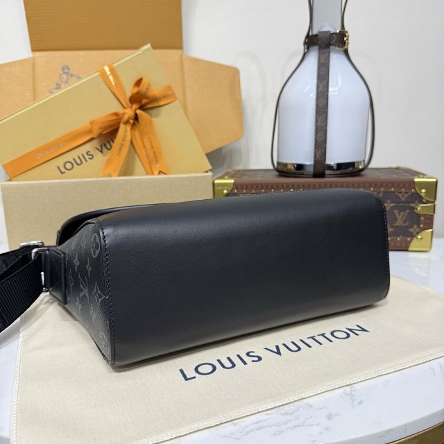 Louis vuitton original monogram eclipse courrier messenger bag M28630