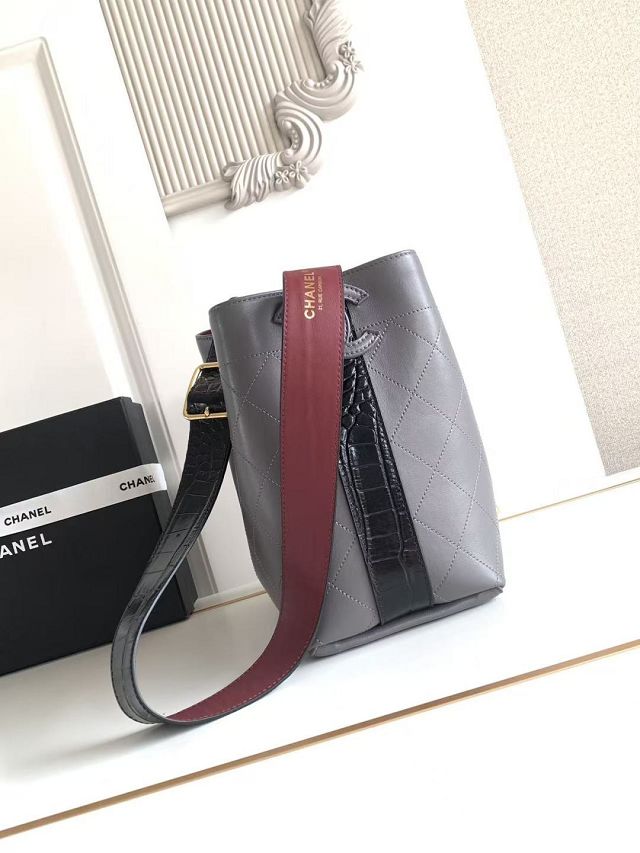 CC calfskin small bucket bag AS6584 grey