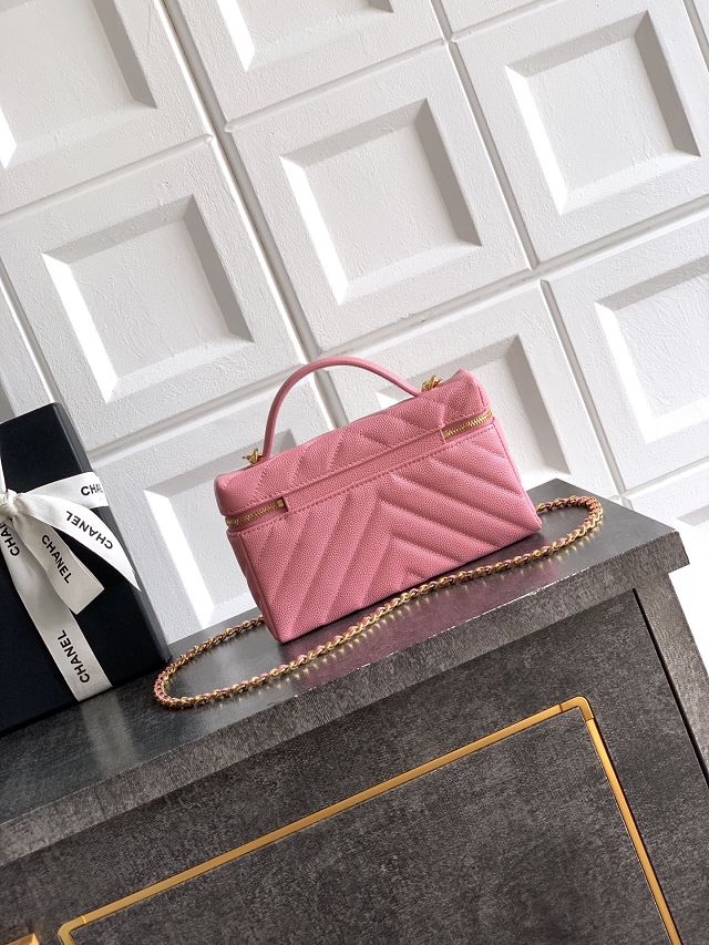 CC grained calfskin vanity with chain  AP5212 pink