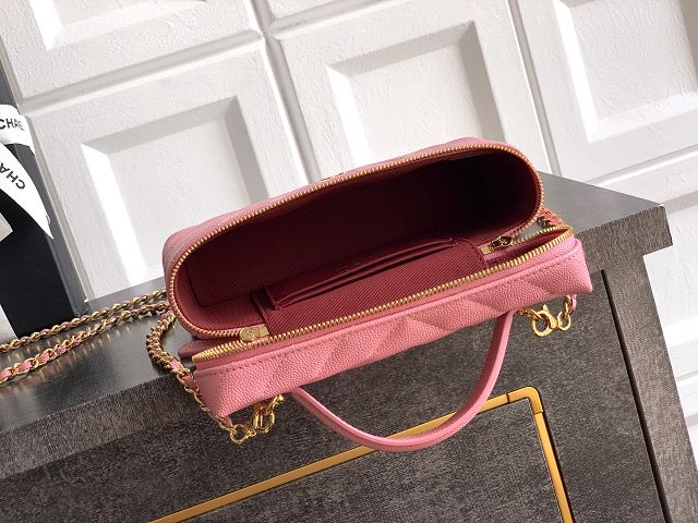 CC grained calfskin vanity with chain  AP5212 pink