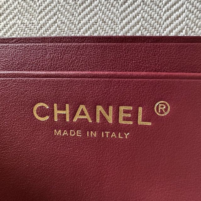 CC grained calfskin large vanity with chain AP5347 bordeaux