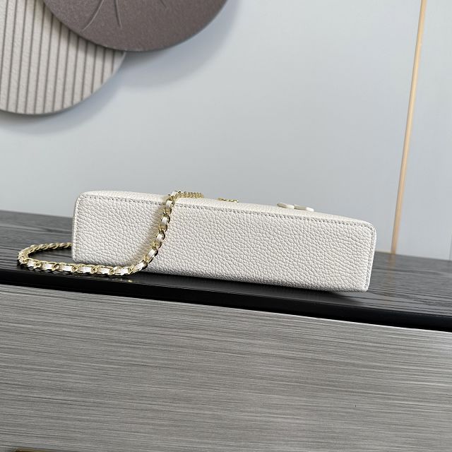 CC grained calfskin large vanity with chain AP5347 white