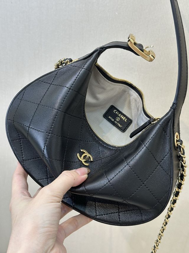 CC original lambskin clutch with chain AP5429 black
