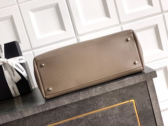CC grained calfskin small tote bag AS2156 light brown