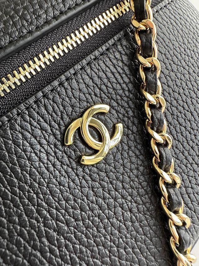 CC grained calfskin small vanity with chain AP5346 black