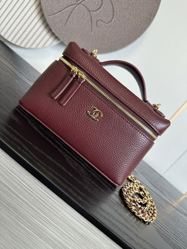 CC grained calfskin small vanity with chain AP5346 bordeaux