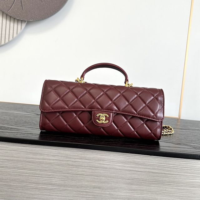 CC lambskin clutch with chain AP5280 bordeaux