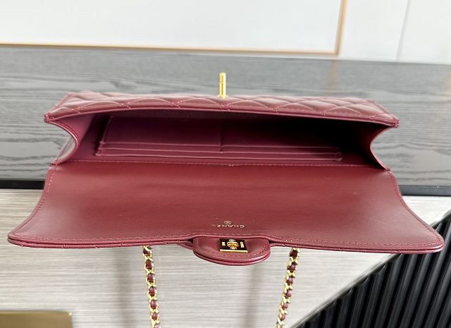 CC lambskin clutch with chain AP5280 bordeaux