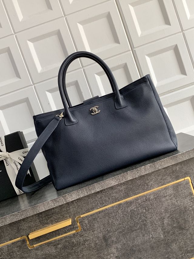 CC grained calfskin medium tote bag AS2157 dark blue