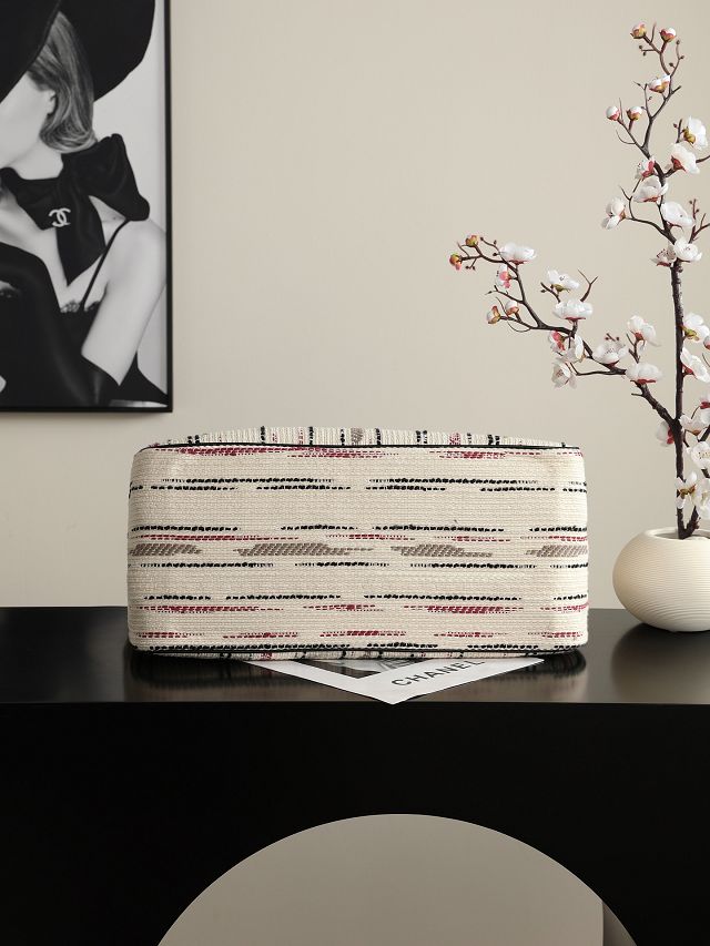 CC tweed medium shopping bag AS6201 white