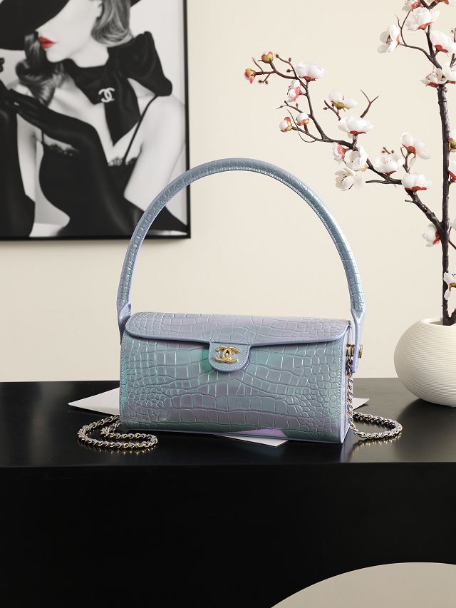 CC crocodile calfskin clutch with chain AP5294 