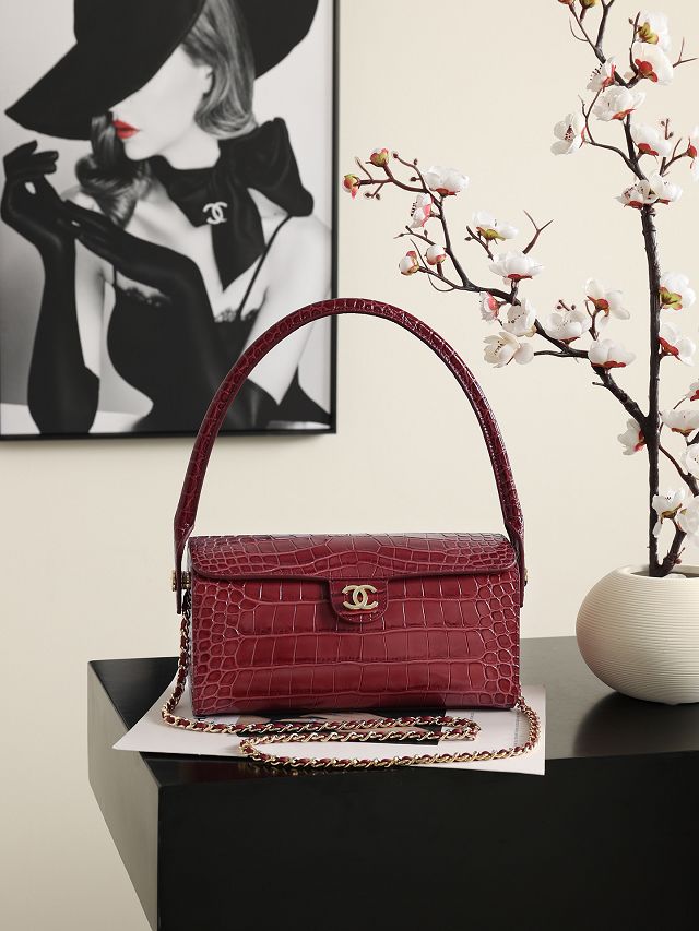 CC crocodile calfskin clutch with chain AP5294 