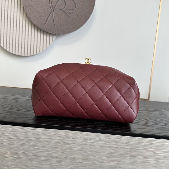 CC lambskin clutch with chain AP5251