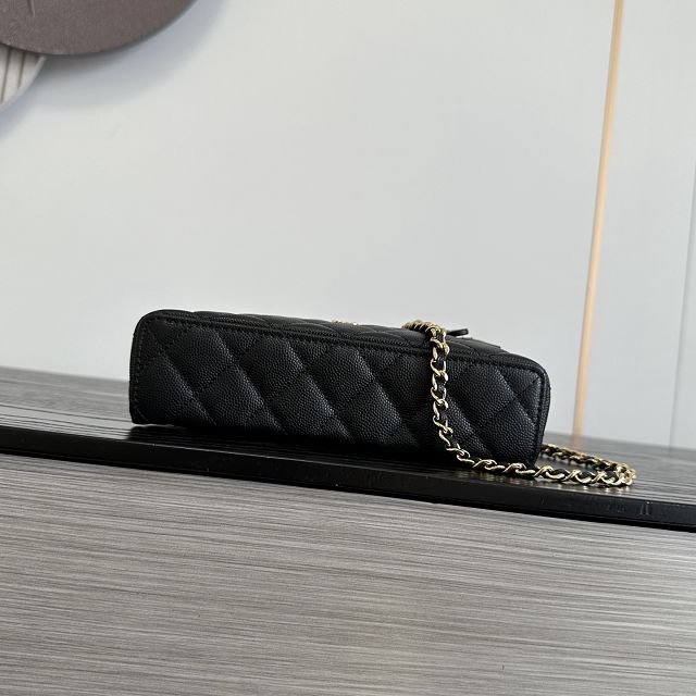 CC grained calfskin vanity with chain AP5475 black