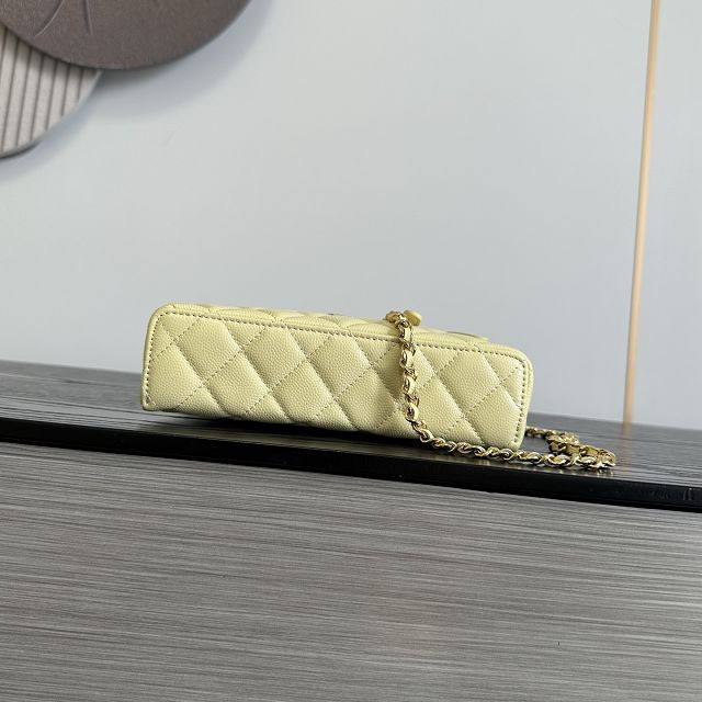 CC grained calfskin vanity with chain AP5475 yellow