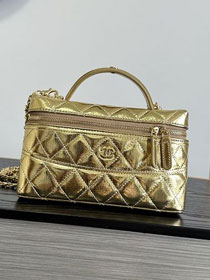 CC metallic calfskin vanity with chain AP5475 gold