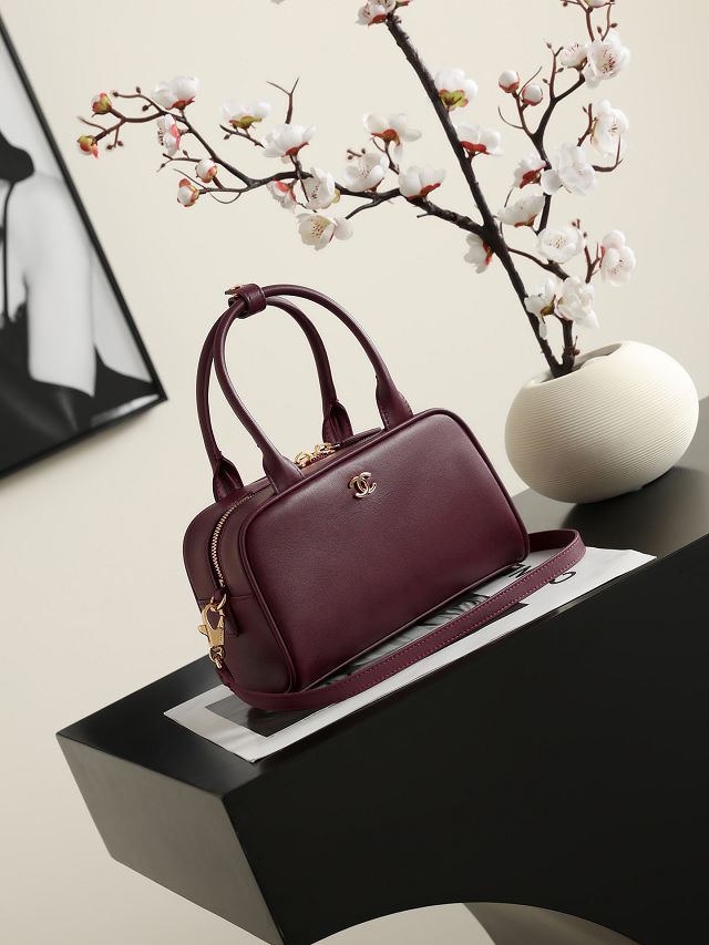 CC calfskin clutch with strap AP5528 bordeaux