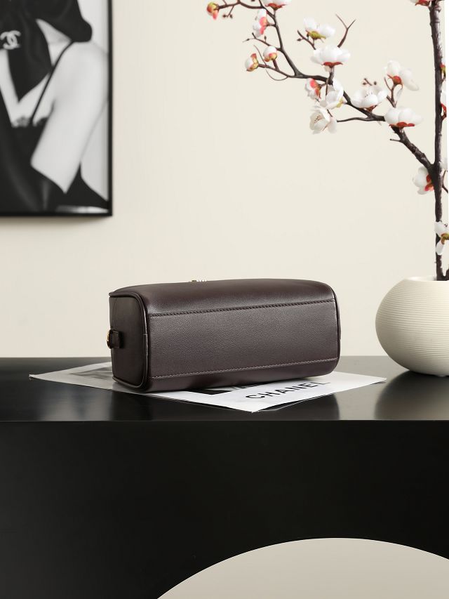 CC calfskin clutch with strap AP5528 dark brown