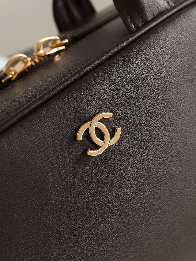 CC calfskin clutch with strap AP5528 dark brown
