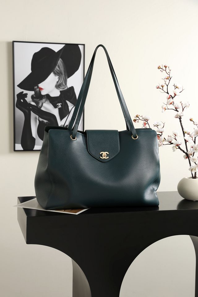 CC grained calfskin large shopping bag AS6245 dark green