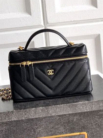 CC grained calfskin vanity with chain  AP5212 black